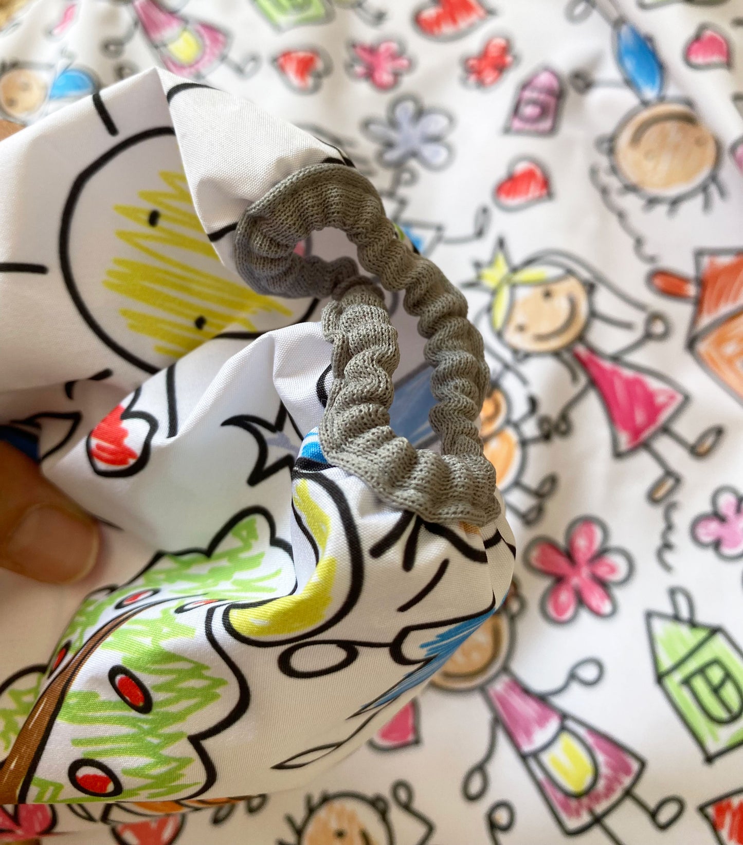 Family, Sıvı Geçirmeyen, Uzun Kollu, Cepli, Cırtlı Mama Önlüğü, Önlük, Çok Amaçlı Beslenme Önlüğü