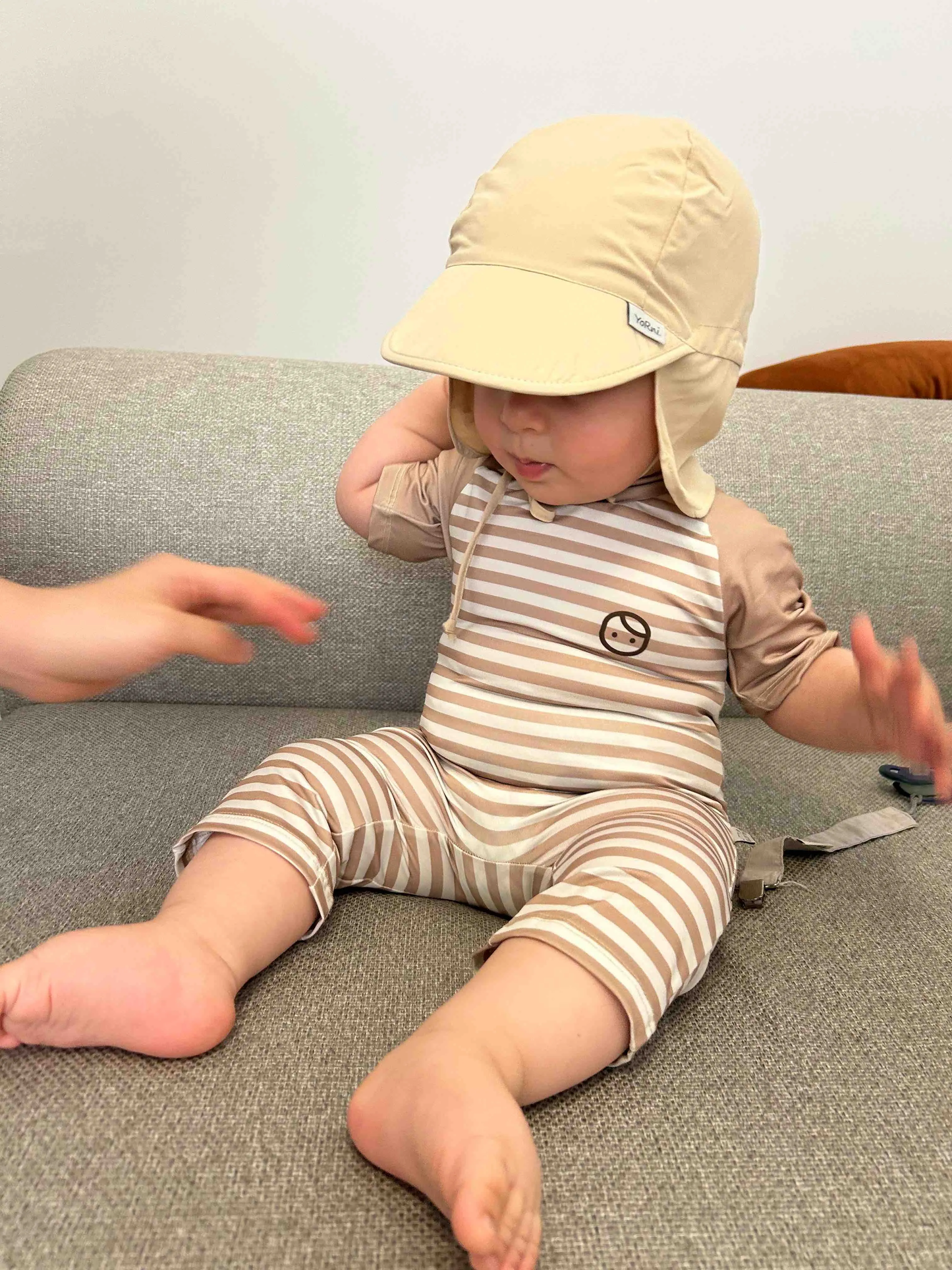 Haki (Bej), Ense Korumalı, Boyundan Bağlamalı, Arkası Ayar Tokalı, Astarlı Çocuk Bebek Güneş Şapka